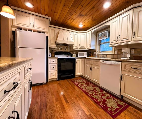 12 Eufaula Trail, Cherokee Village, AR 72529