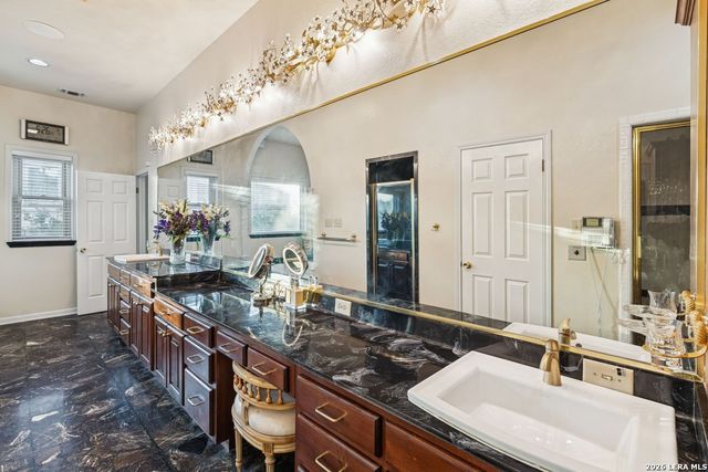 12 Vineyard, San Antonio, TX 78257