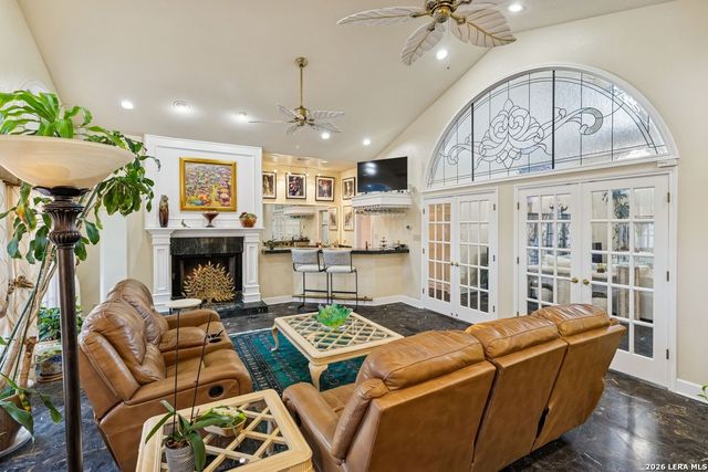 12 Vineyard, San Antonio, TX 78257