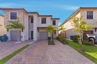 25266 SW 107th Ave, Homestead, FL 33032