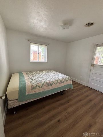 5048 Pensacola Boulevard, Moraine, OH 45439