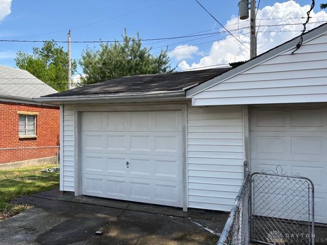 5048 Pensacola Boulevard, Moraine, OH 45439