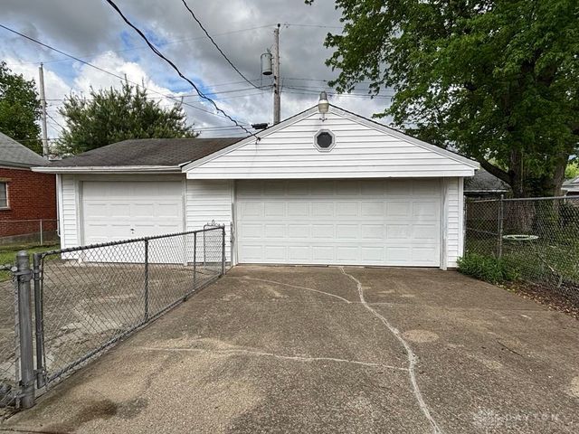 5048 Pensacola Boulevard, Moraine, OH 45439