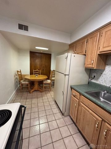 5048 Pensacola Boulevard, Moraine, OH 45439