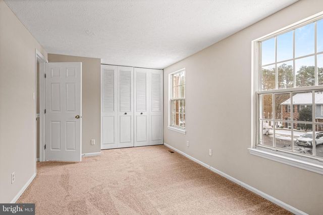 67 DORCHESTER CIR, Marlton, NJ 08053