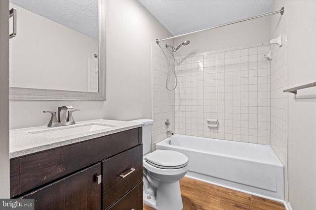 67 DORCHESTER CIR, Marlton, NJ 08053