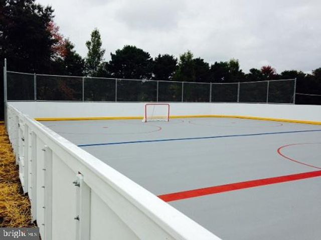 67 DORCHESTER CIR, Marlton, NJ 08053