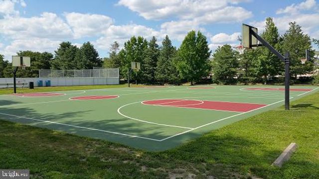 67 DORCHESTER CIR, Marlton, NJ 08053