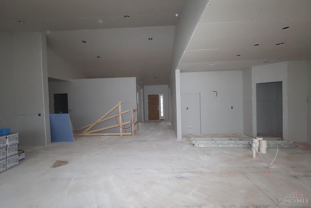 1880 Grove Park Drive, Miami Twp, OH 45150