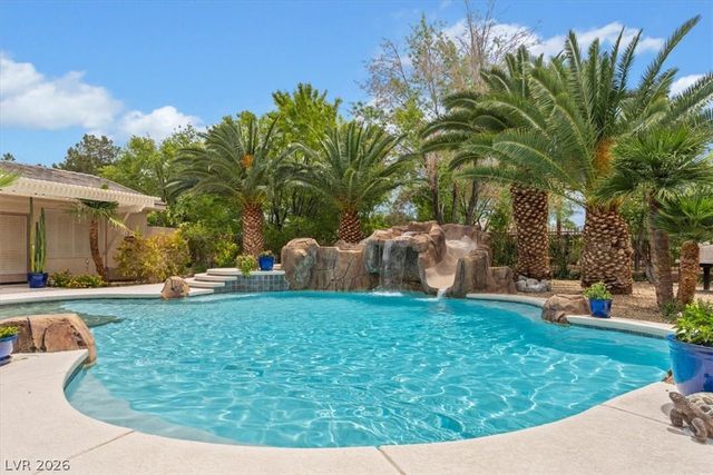 7001 Via Locanda Avenue, Las Vegas, NV 89131