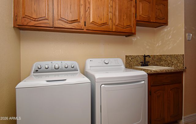 807 W DETROIT Street, Chandler, AZ 85225