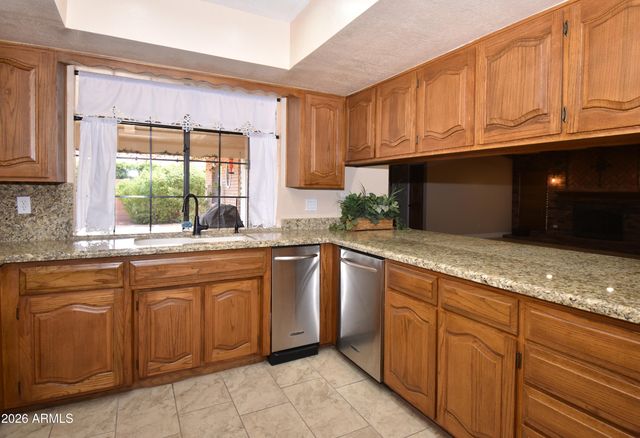 807 W DETROIT Street, Chandler, AZ 85225