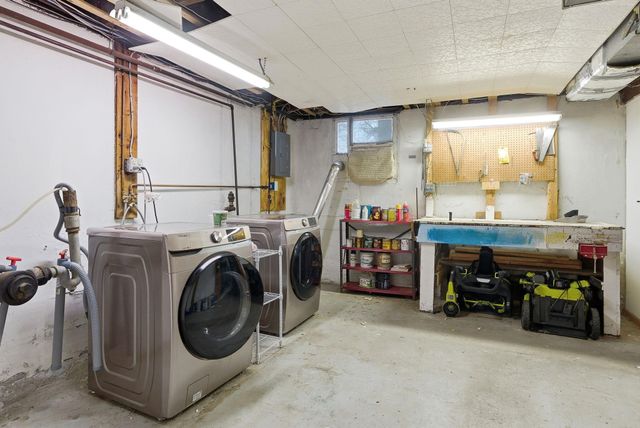 14 Acton Street, Nashua, NH 03060