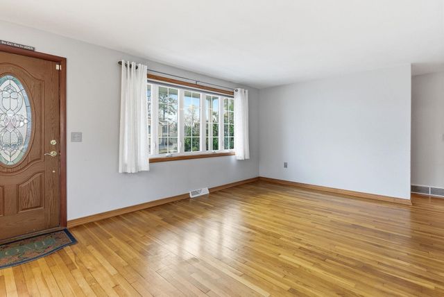 14 Acton Street, Nashua, NH 03060