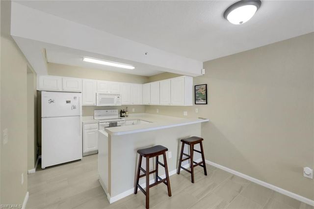 4105 Residence DR 703, Fort Myers, FL 33901