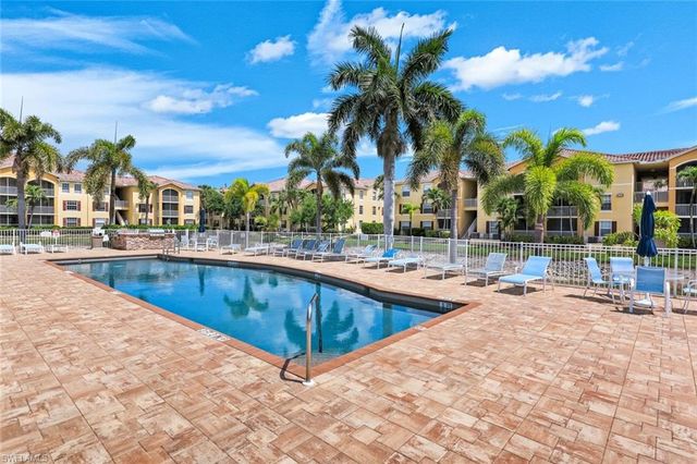 4105 Residence DR 703, Fort Myers, FL 33901