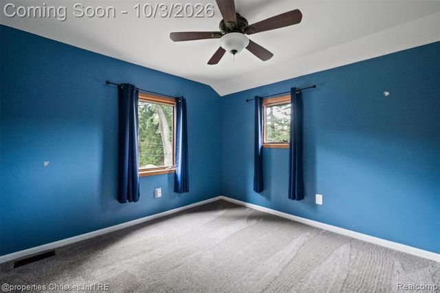 7568 Sweetbriar, West Bloomfield, MI 48324