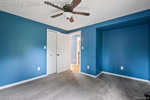 7568 Sweetbriar, West Bloomfield, MI 48324