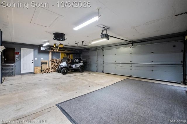 7568 Sweetbriar, West Bloomfield, MI 48324