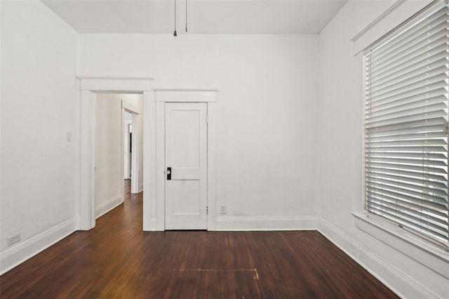 102 W NORTH STREET, Tampa, FL 33604