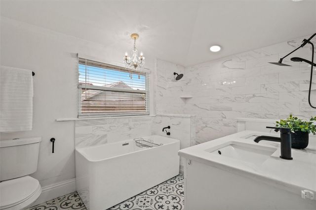 102 W NORTH STREET, Tampa, FL 33604