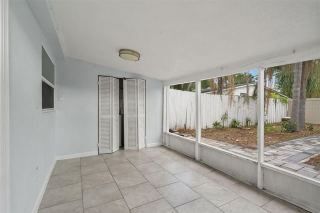 102 W NORTH STREET, Tampa, FL 33604