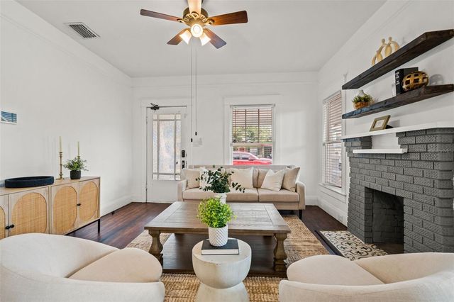 102 W NORTH STREET, Tampa, FL 33604