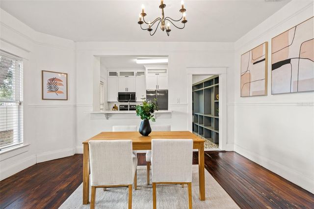 102 W NORTH STREET, Tampa, FL 33604