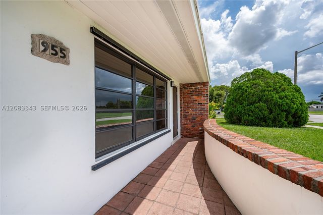 955 NW 15th St, Homestead, FL 33030