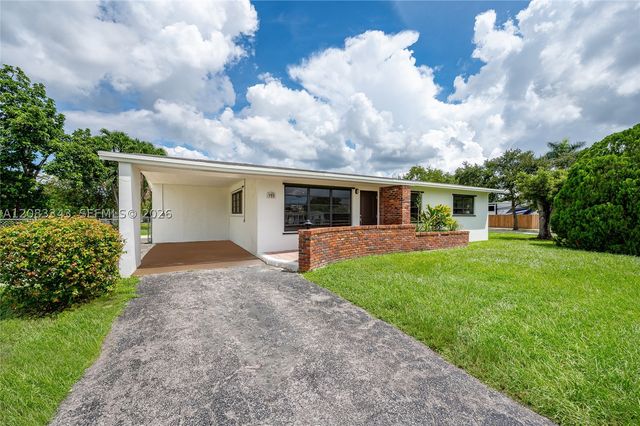 955 NW 15th St, Homestead, FL 33030