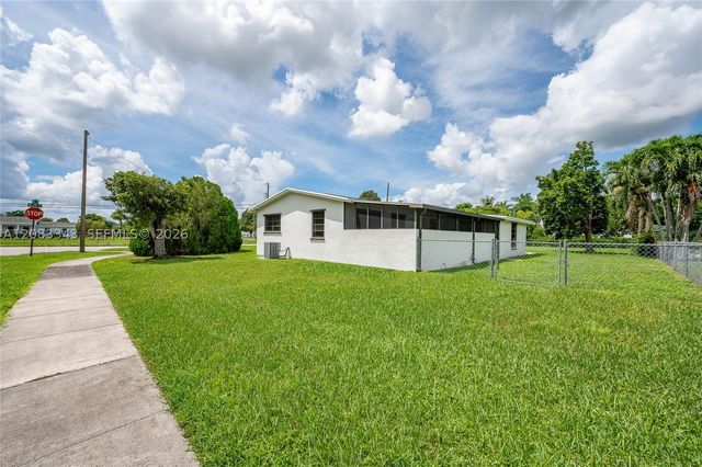 955 NW 15th St, Homestead, FL 33030