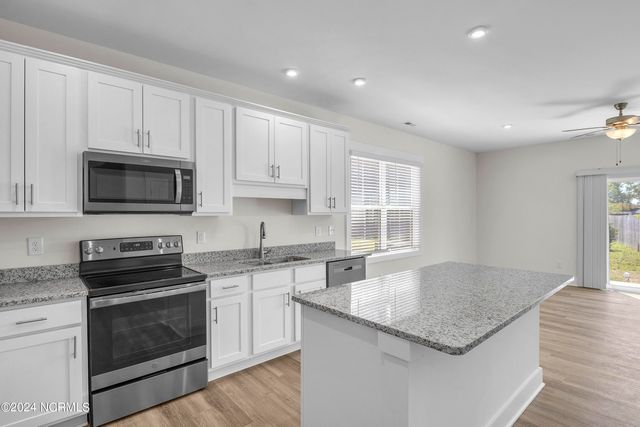 7052 Crew Drive, Leland, NC 28451