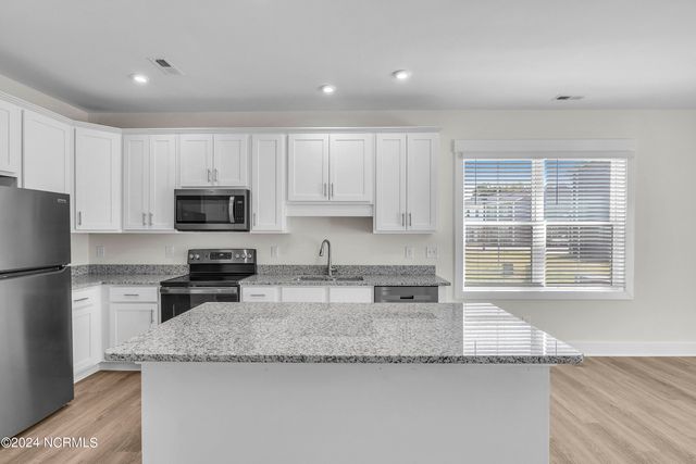 7052 Crew Drive, Leland, NC 28451