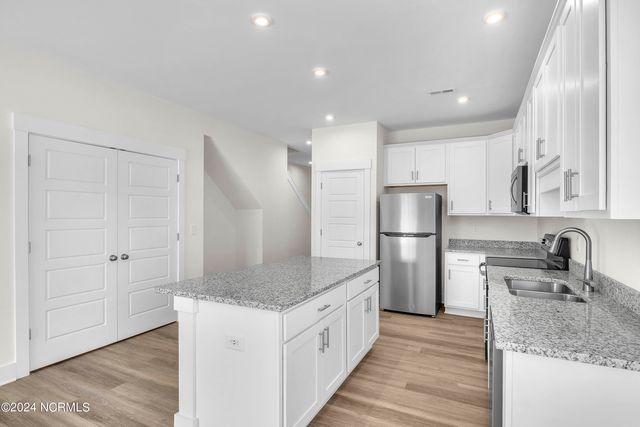 7052 Crew Drive, Leland, NC 28451