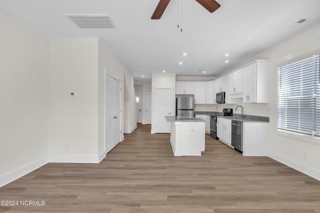 7052 Crew Drive, Leland, NC 28451