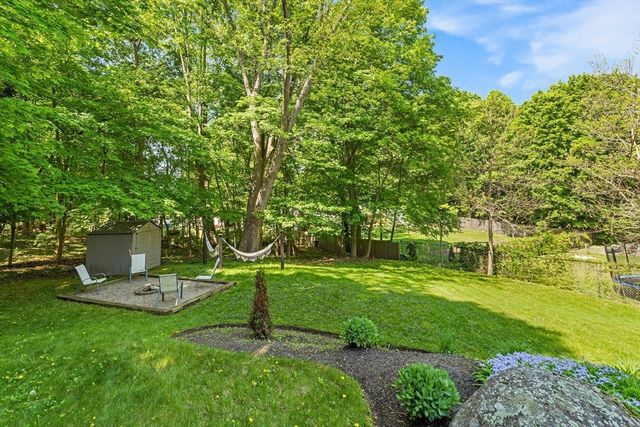 55 School St, Groveland, MA 01834