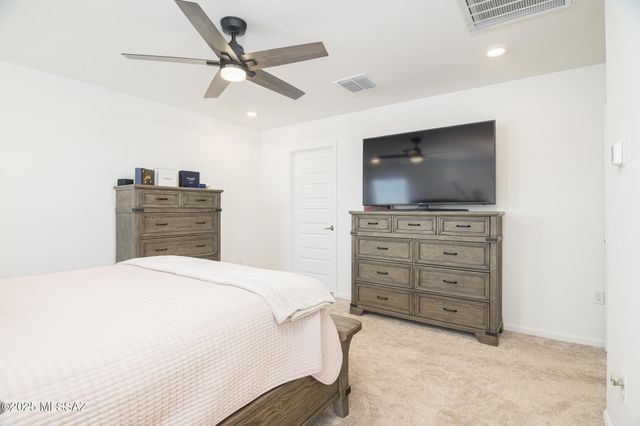 7121 W Vineridge Drive, Tucson, AZ 85757