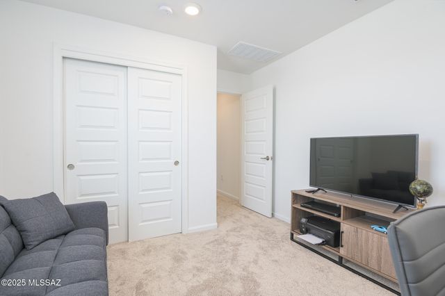 7121 W Vineridge Drive, Tucson, AZ 85757