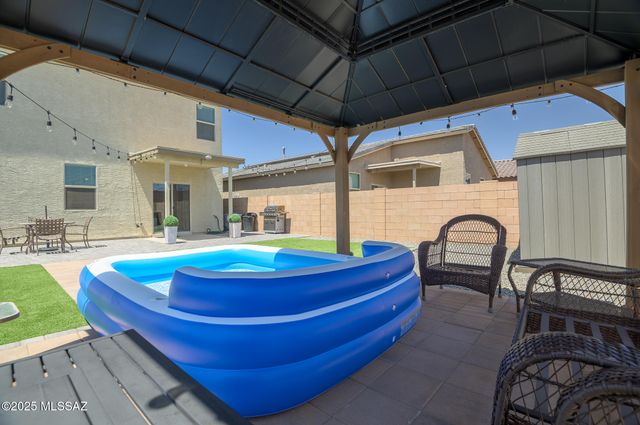 7121 W Vineridge Drive, Tucson, AZ 85757