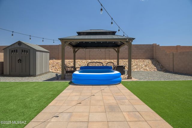 7121 W Vineridge Drive, Tucson, AZ 85757