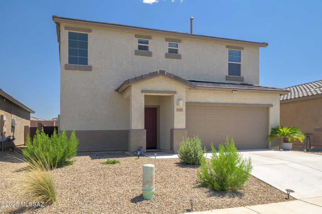 7121 W Vineridge Drive, Tucson, AZ 85757