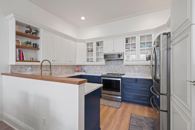 285 SE 6th Avenue O, Delray Beach, FL 33483