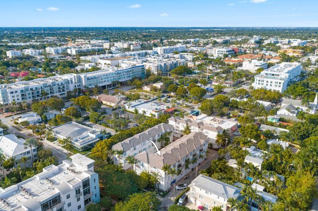 285 SE 6th Avenue O, Delray Beach, FL 33483