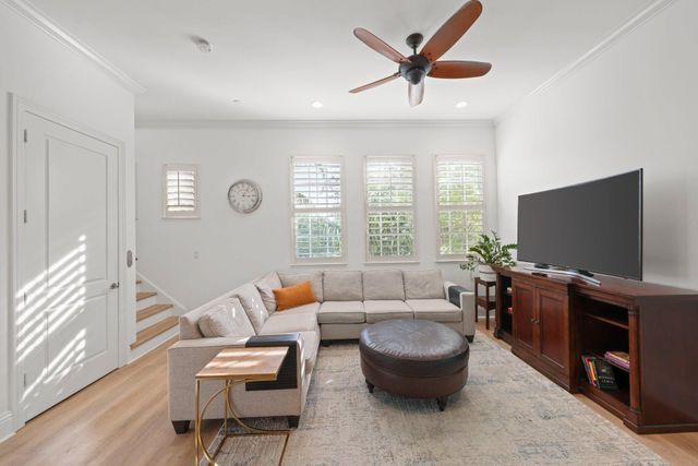 285 SE 6th Avenue O, Delray Beach, FL 33483