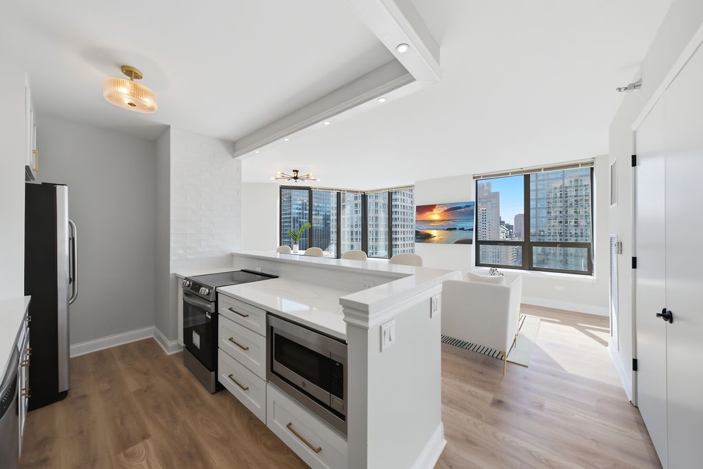 400 N LaSalle Street 3305, Chicago, IL 60654 — photo 4
