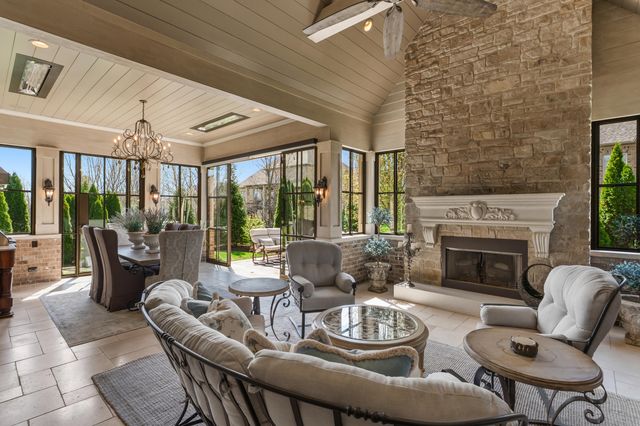 616 Old Coach Road, Nicholasville, KY 40356