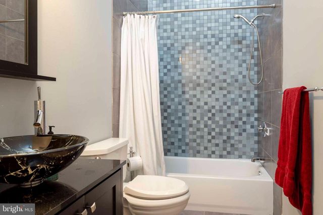 2312 E SERGEANT ST, Philadelphia, PA 19125