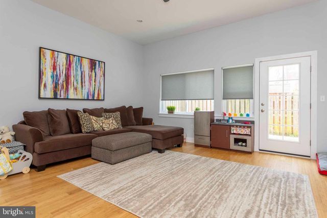 2312 E SERGEANT ST, Philadelphia, PA 19125