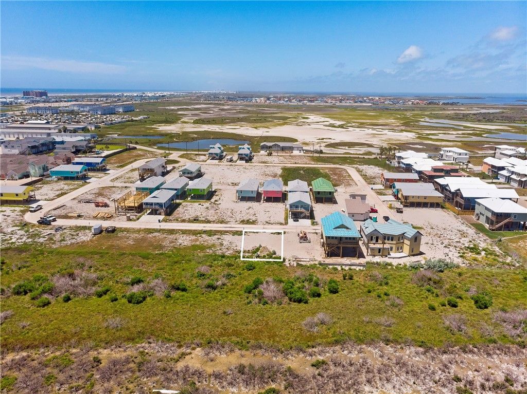 208 Flounder Dr, Port Aransas, TX 78373 — photo 3