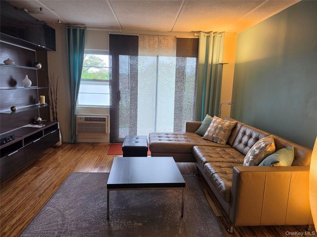 35 Park Avenue 3J, Suffern, NY 10901
